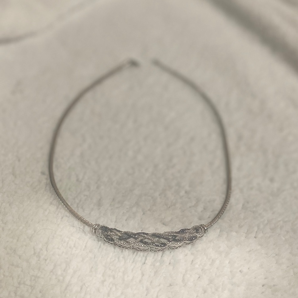 Silver braided stone necklace